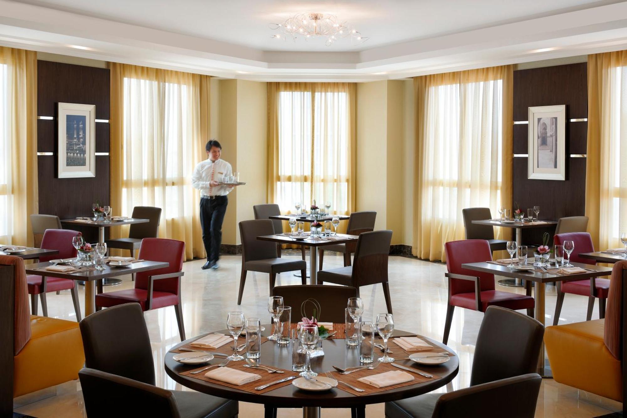 Marriott Executive Apartments Riyadh, Convention Center Экстерьер фото