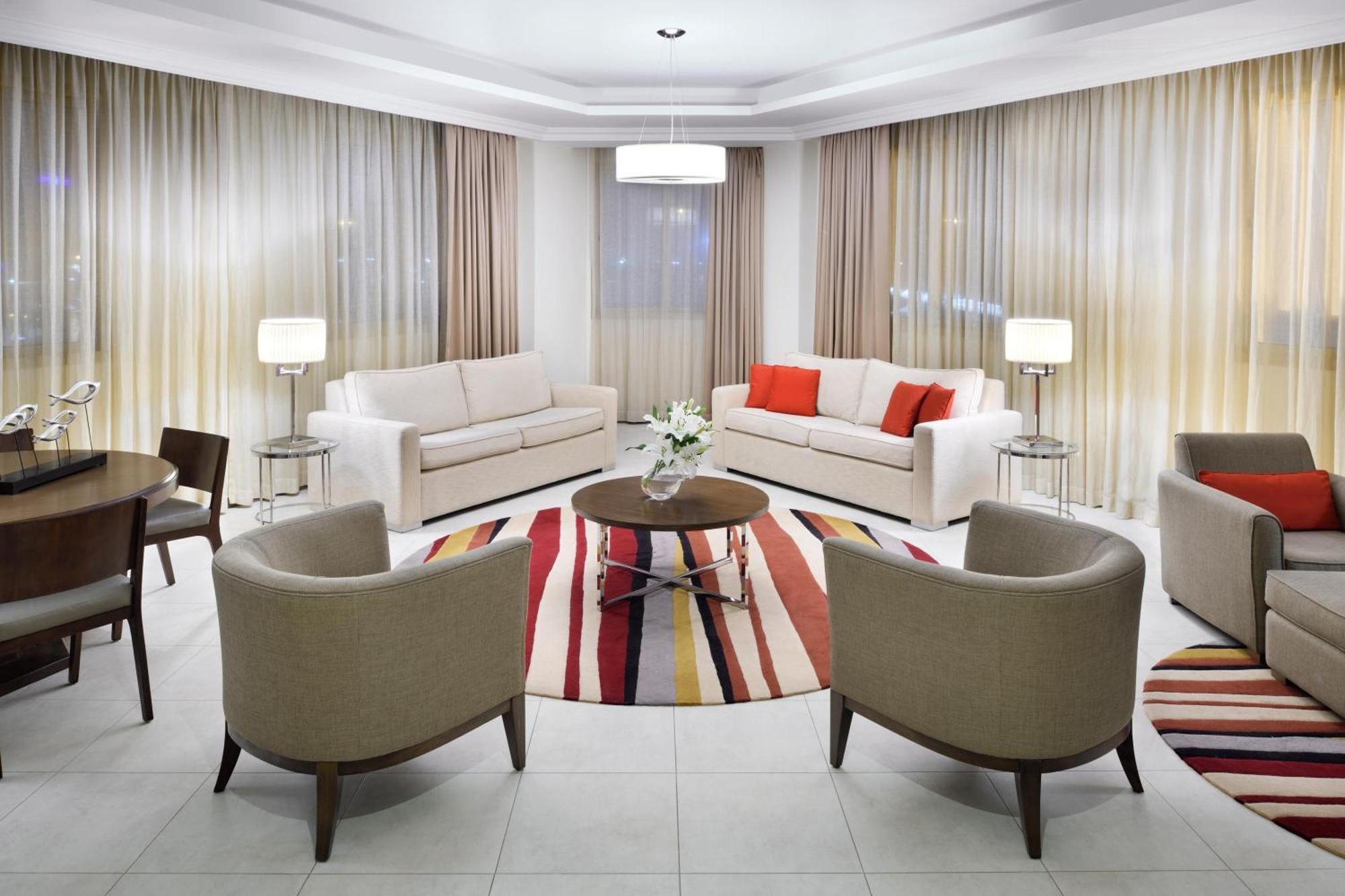 Marriott Executive Apartments Riyadh, Convention Center Экстерьер фото